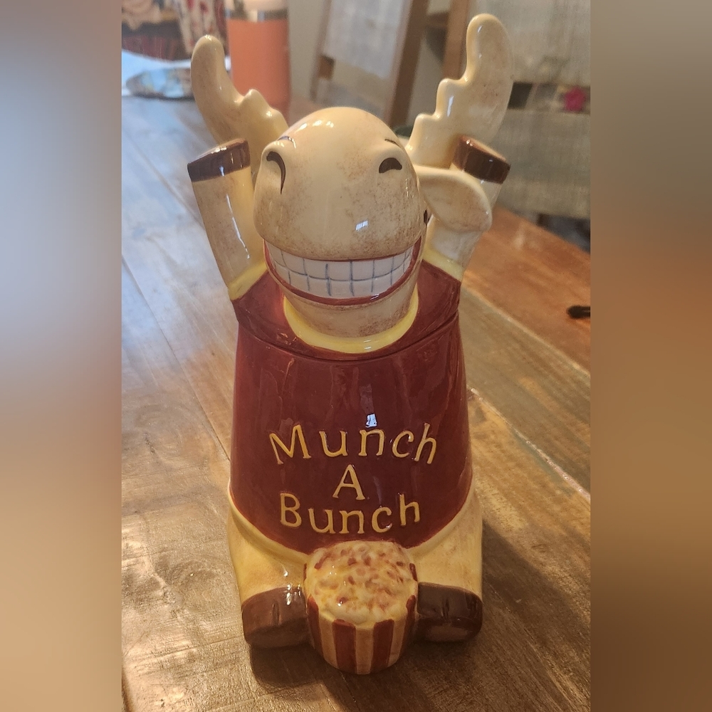 Harry & David Moose Cookie Jar